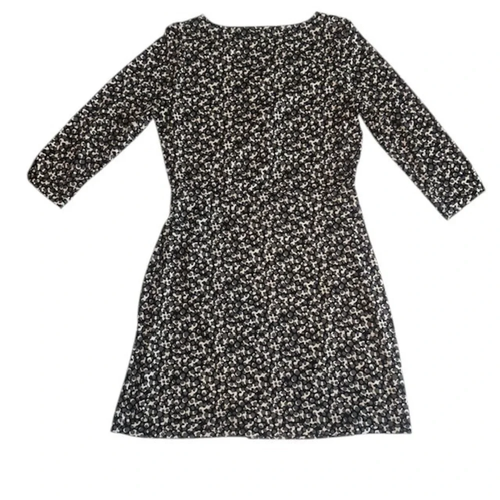 Talbots Knit Dress 3/4 Sleeve Faux‎ Wrap Black Gray White Print Dress Size LP - Picture 4 of 10